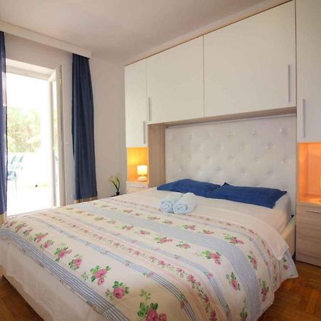 Apartment In Porec/Istrien 10214 Εξωτερικό φωτογραφία
