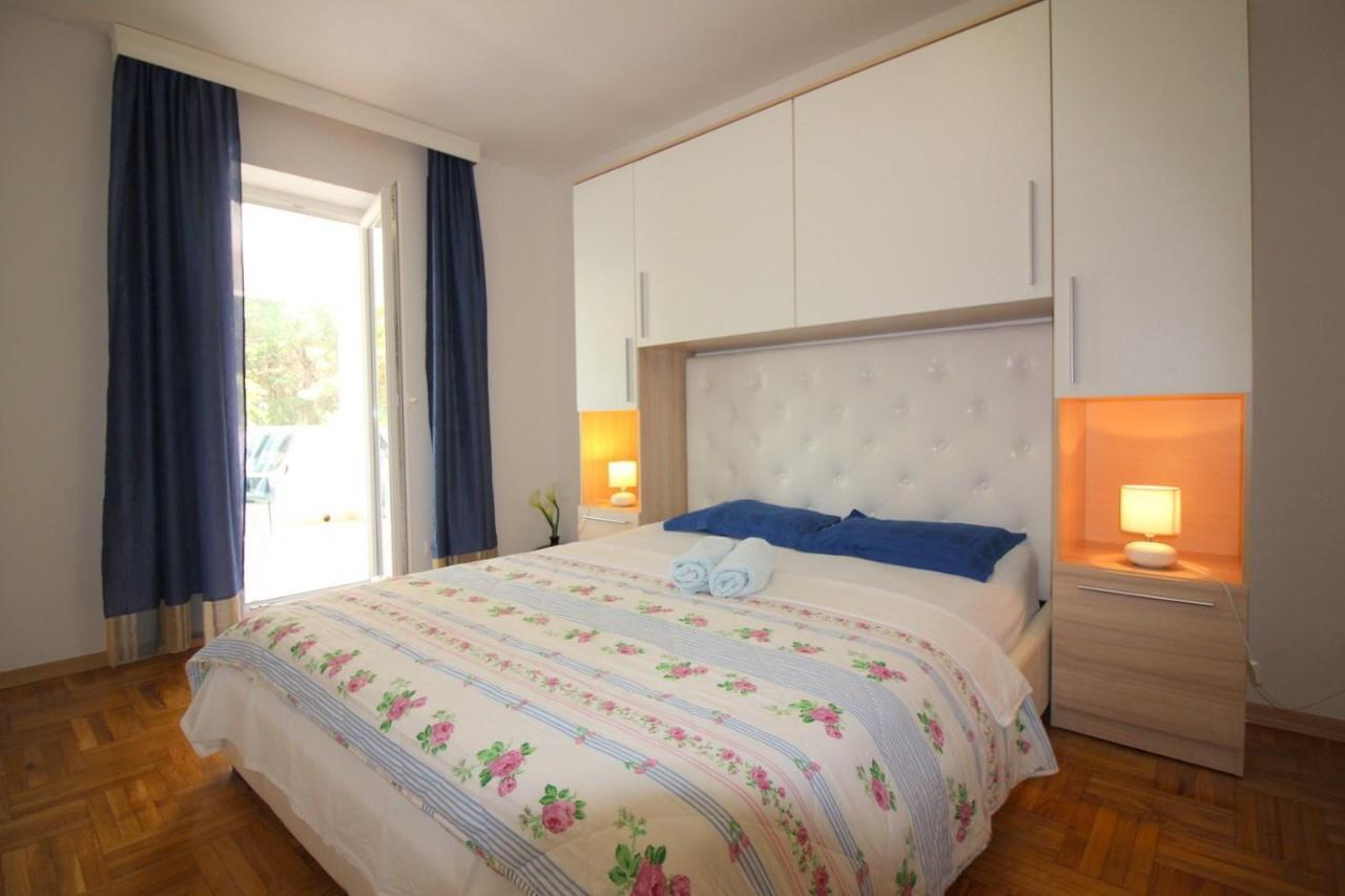 Apartment In Porec/Istrien 10214 Εξωτερικό φωτογραφία